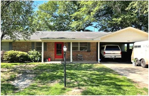 Home in Washington County at 265 Primrose Street in Greenville, MS