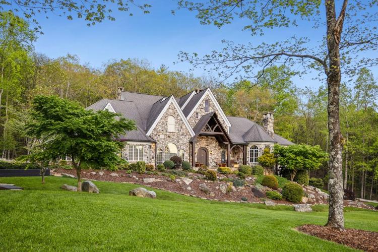 North Carolina Luxury Estate on 128 Acres for Sale